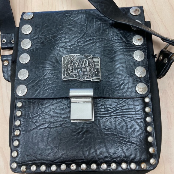 Harley-Davidson Handbags - Vintage Harley Davidson leather side bag/ purse